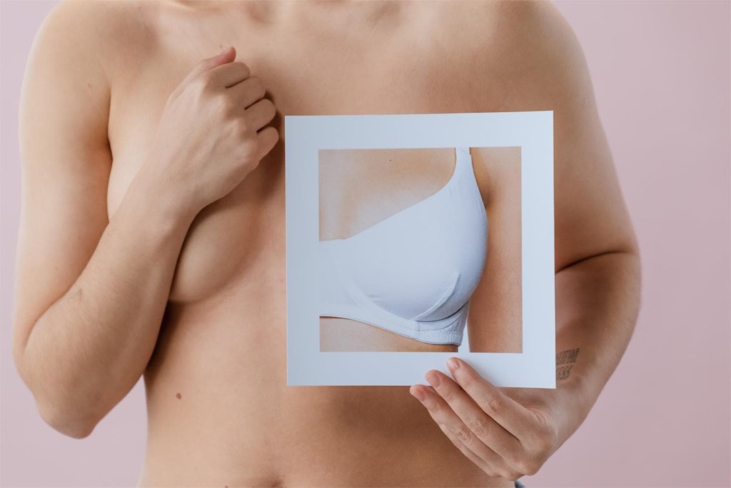 Todo lo que debe saber sobre la elevación mamaria